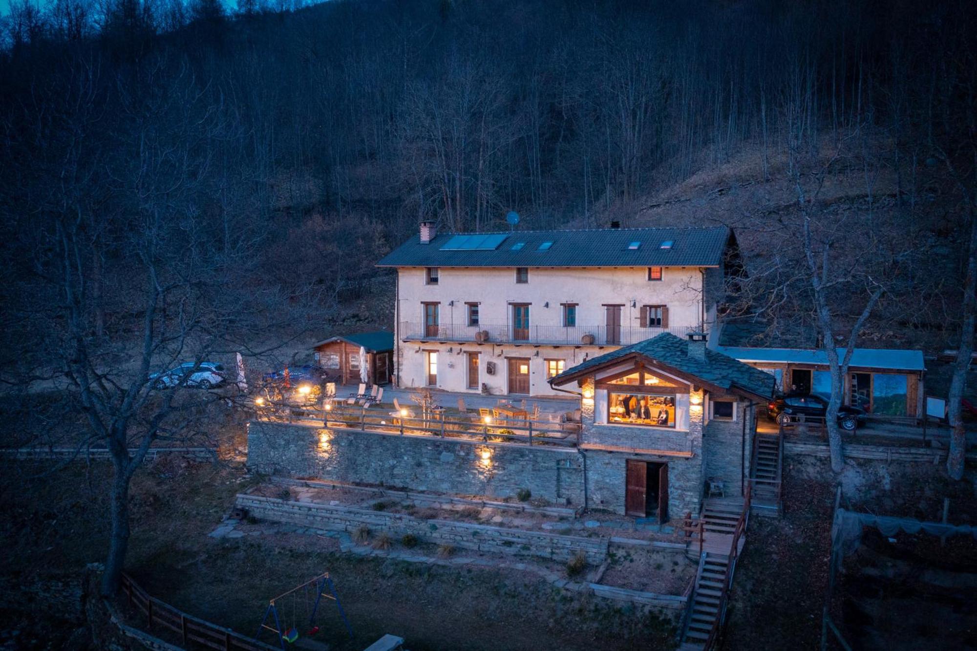Locanda Il Campo Della Quercia San Damiano Macra Ngoại thất bức ảnh